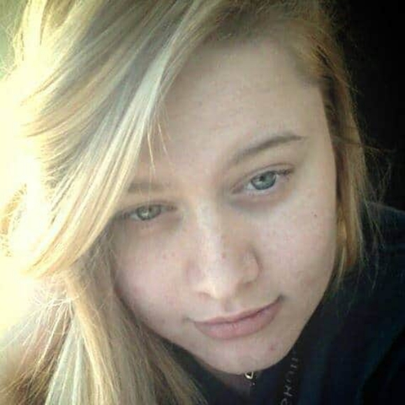 Meet your Posher, Rae! - Picture 2 of 2